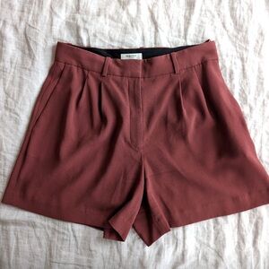 Aritzia Babaton Pleated Shorts